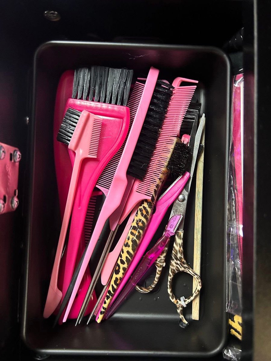 🫧 𝐓𝐈𝐍𝐘 the lil one 🎀 tweet media