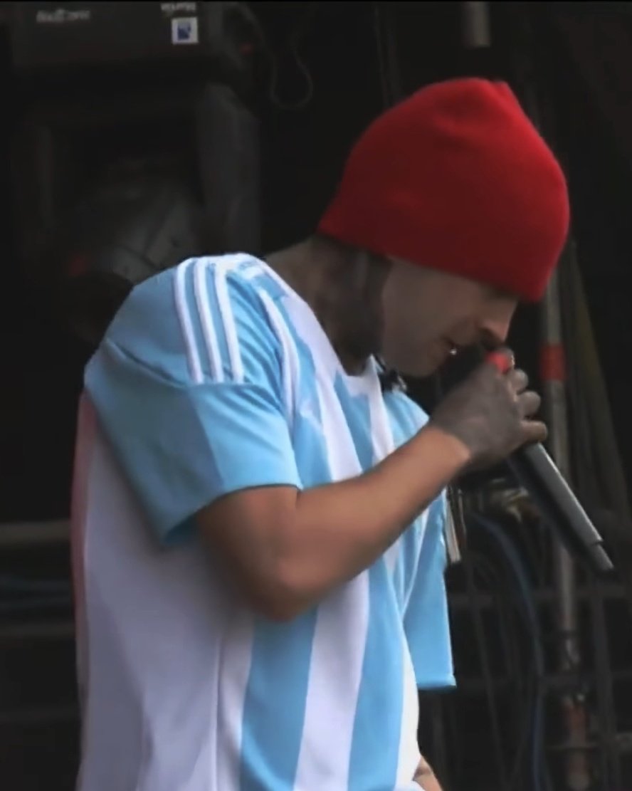 |-/prizilª/ 👽 tweet media