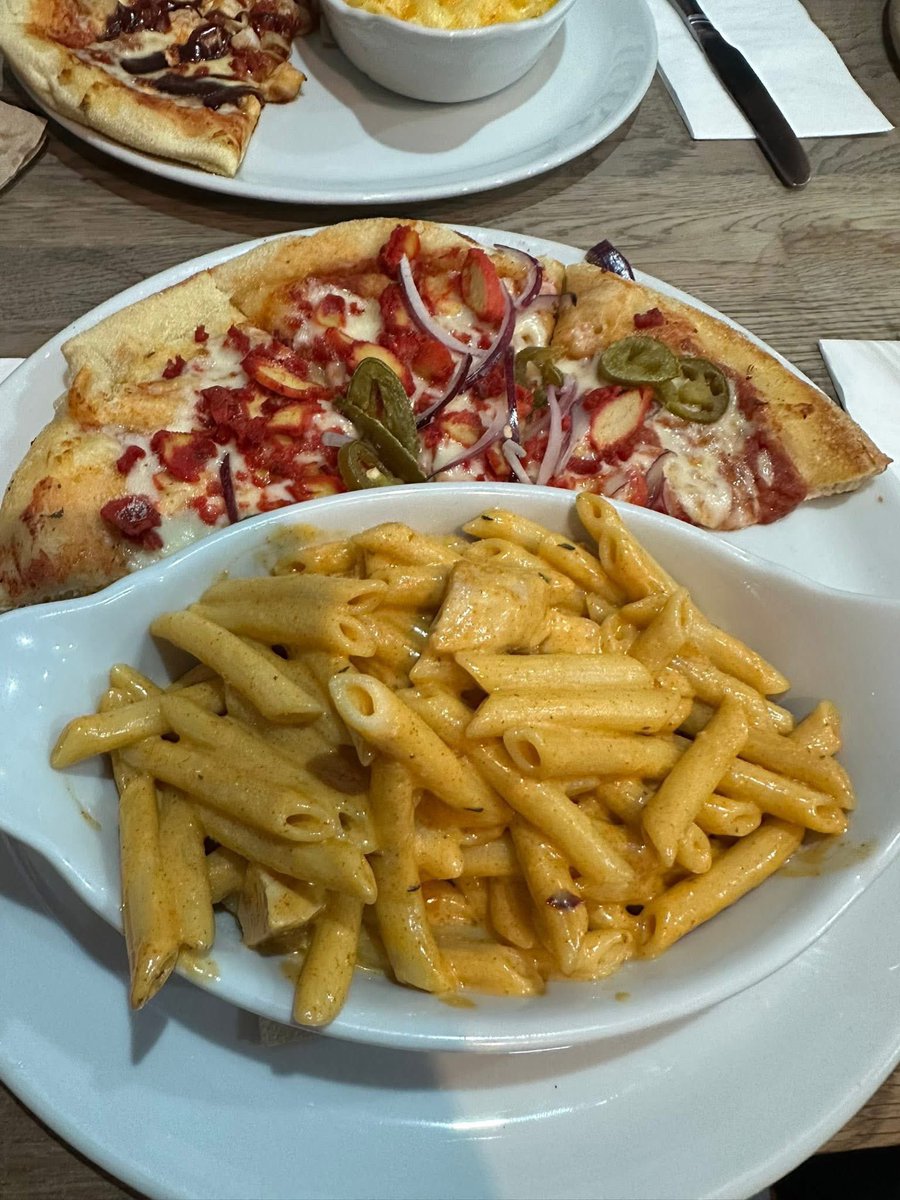 𝔇𝔢𝔟𝔬𝔯𝔞𝔥-𝔄𝔫𝔫𝔢 🌸 tweet media