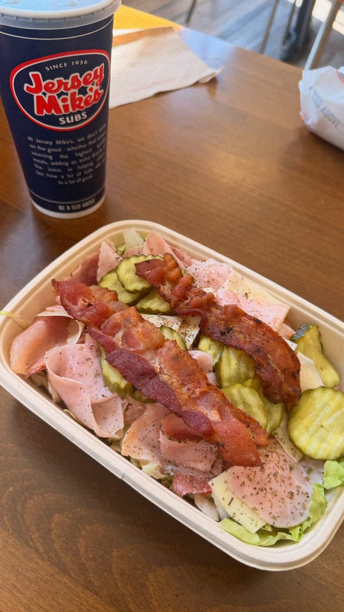 𝗠𝗶𝗸𝗮 ᓭི༏ᓯྀ the pitt s2 spoilers tweet media