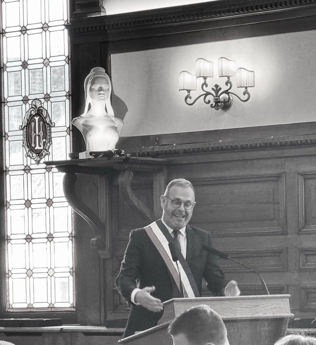 🇫🇷 Présente à l'installation du conseil municipal d'Henin-Beaumont.
<a href="/SteeveBriois/">Steeve Briois</a>, 3ème mandat, réélu avec 78% des voix ! Exceptionnel ! 
Un exemple de courage, d’abnégation et de détermination. 
De beaux souvenirs...