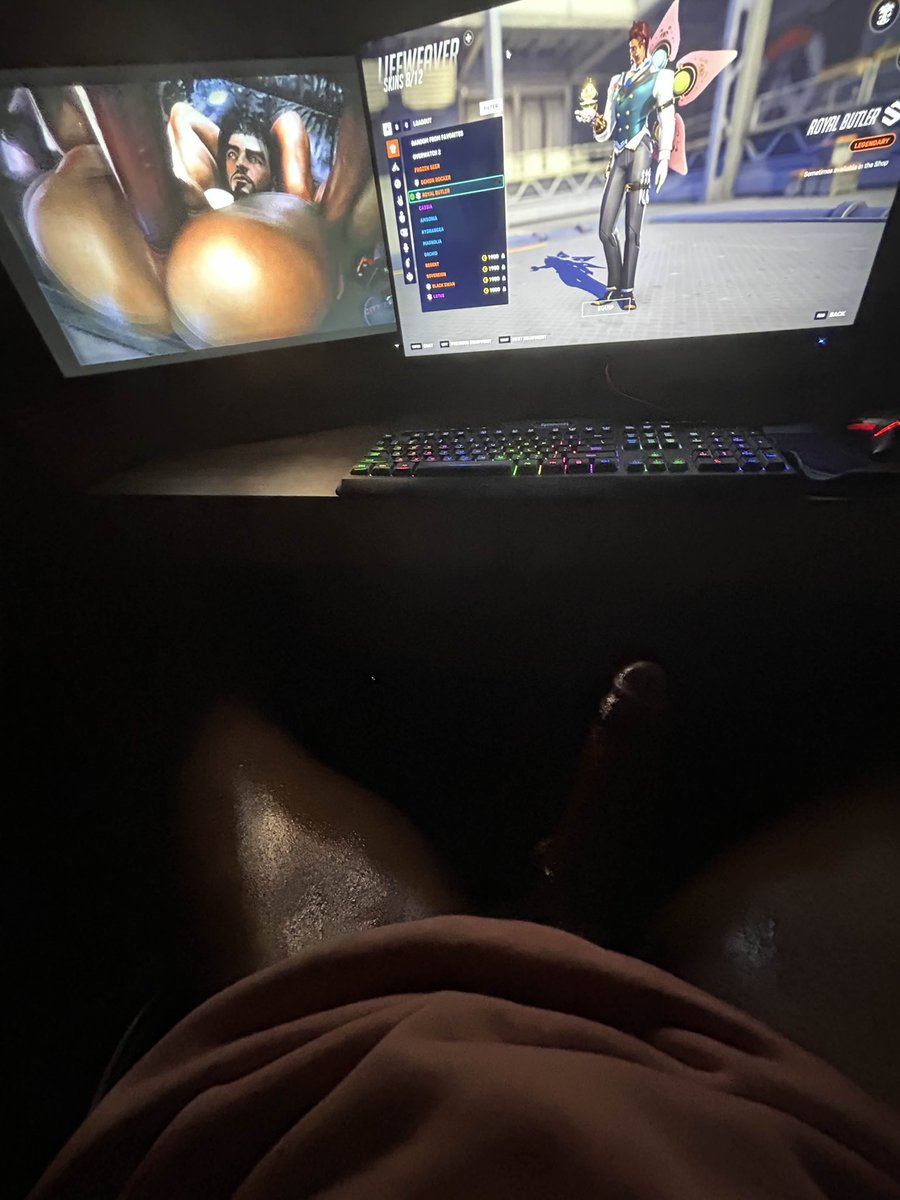 J 𝜗𝜚 tweet media