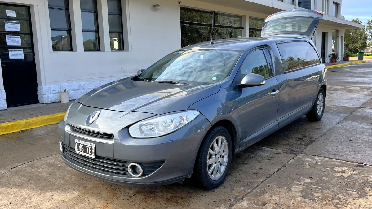 ClassicCars.com tweet media