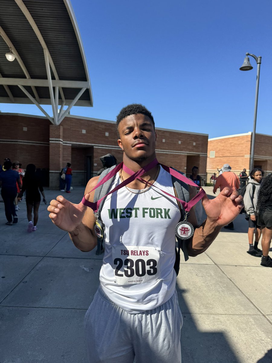 Corey Lewis tweet media