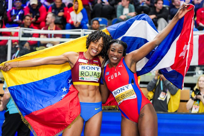 🥈 Así fue la actuación de Yulimar Rojas en el #WorldIndoorChamps 

1⃣FOUL ❌
2⃣14.54 m
3⃣FOUL ❌
4⃣14.86 m
5️⃣FOUL❌
6️⃣14.75 m

Cerrando su actuación con medalla de plata🥈