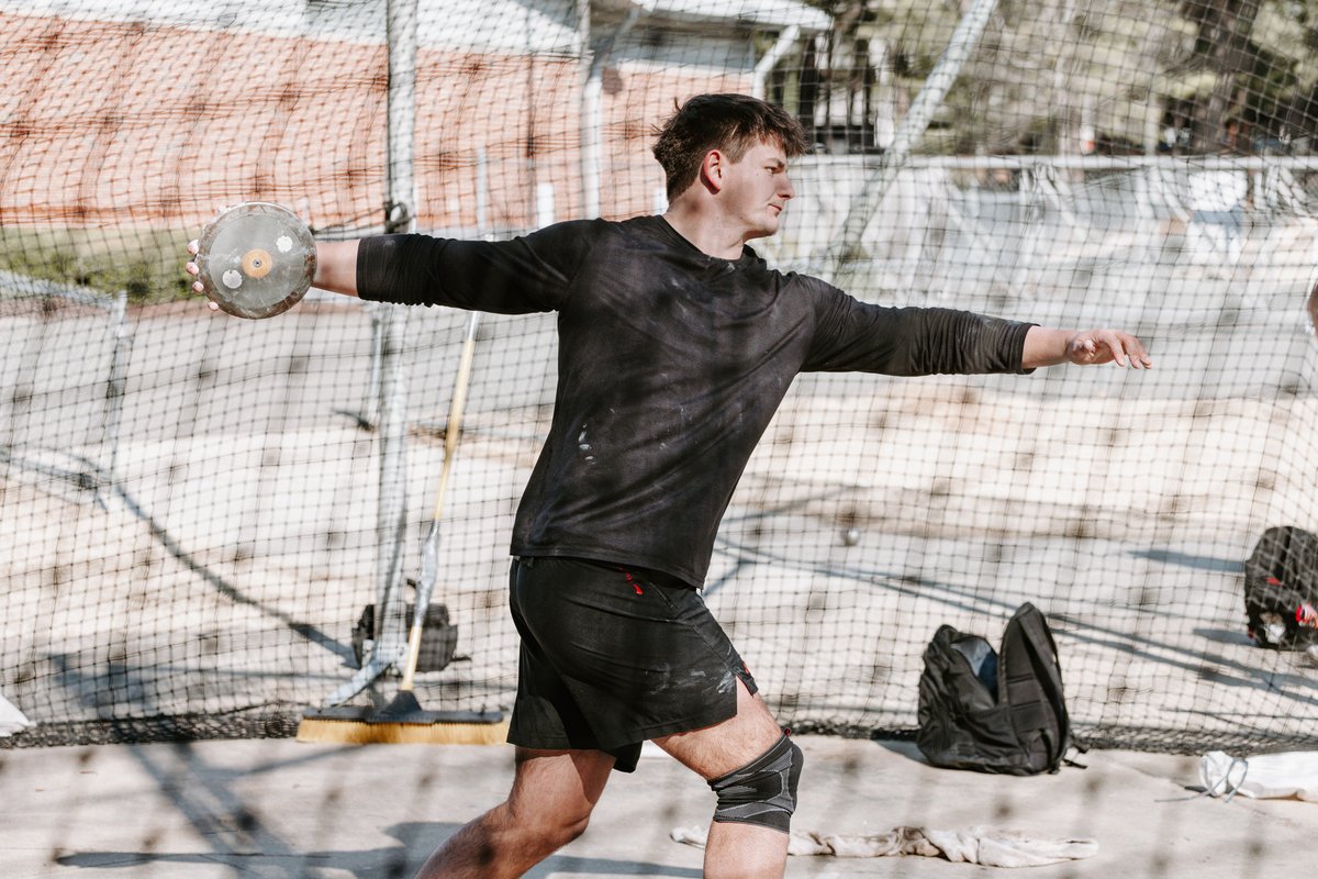Wolfpack_TFXC's tweet photo. ANOTHER PODIUM FINISH FOR THE WOLFPACK! 🥈
Bradley secures a second-place finish in discus, throwing a mark of 49.74m.
#PackThrows | #GoPack https://t.co/8lh5Y7BD4g