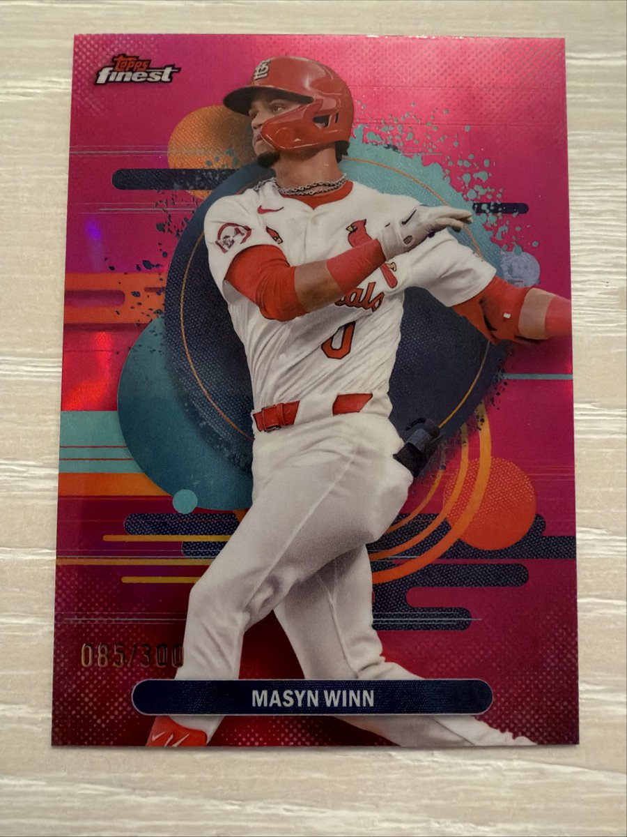 SportsCardChick tweet media