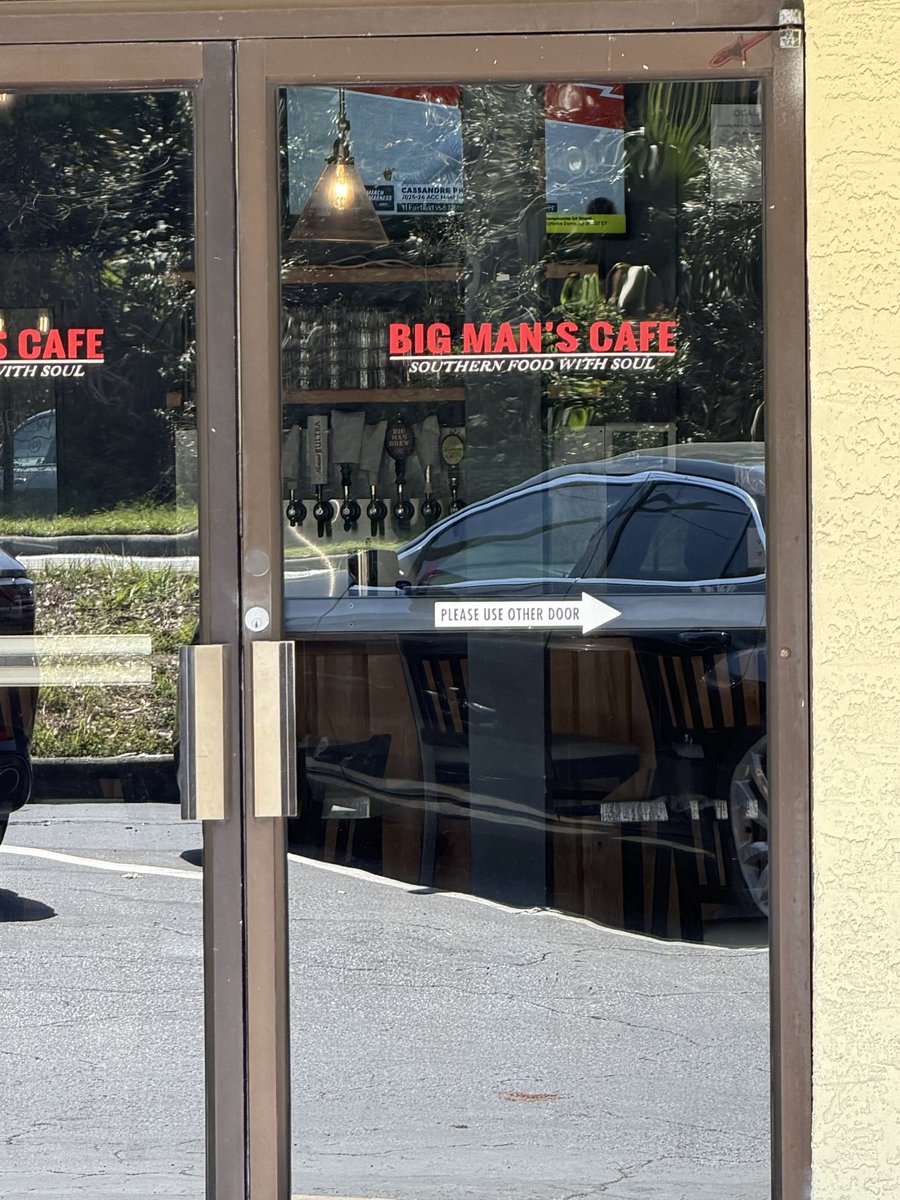 MOOREforFL's tweet photo. After a full day of events across the district, I stopped by Big Man’s Cafe, a locally owned restaurant right here in the district for lunch. Great soul food, excellent service, and a true local gem. If you haven’t checked them out yet, make sure you do! https://t.co/gnCN9Qowqi