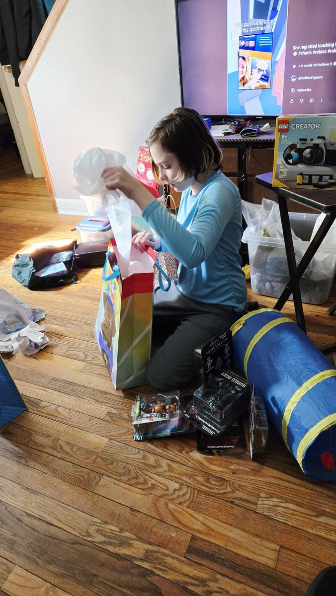 MidnightJazz33's tweet image. This boy is 13 today. Happy Birthday, Little Man. 🎉🎈 #LifeofJeanne #AuntLife