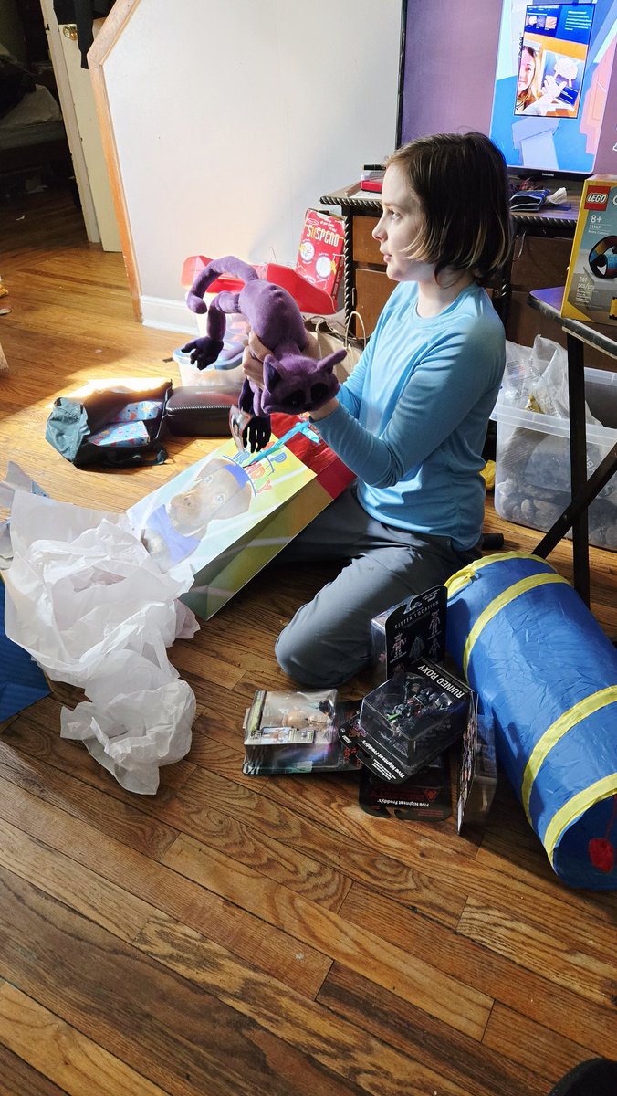 MidnightJazz33's tweet image. This boy is 13 today. Happy Birthday, Little Man. 🎉🎈 #LifeofJeanne #AuntLife