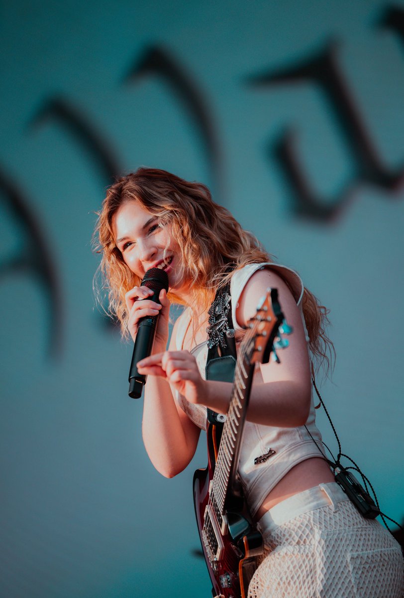 Moodgate ⚡️ tweet media