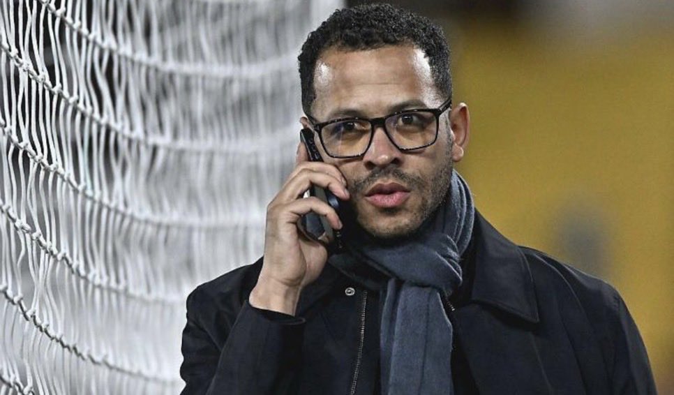 casey_camps's tweet image. I have never not backed a coach but with Liam Rosenior, there are no positives. The JP form has worn off and the players clearly don’t trust him. 

#IraolaIN
#RoseniorOUT
#BlueCoOUT