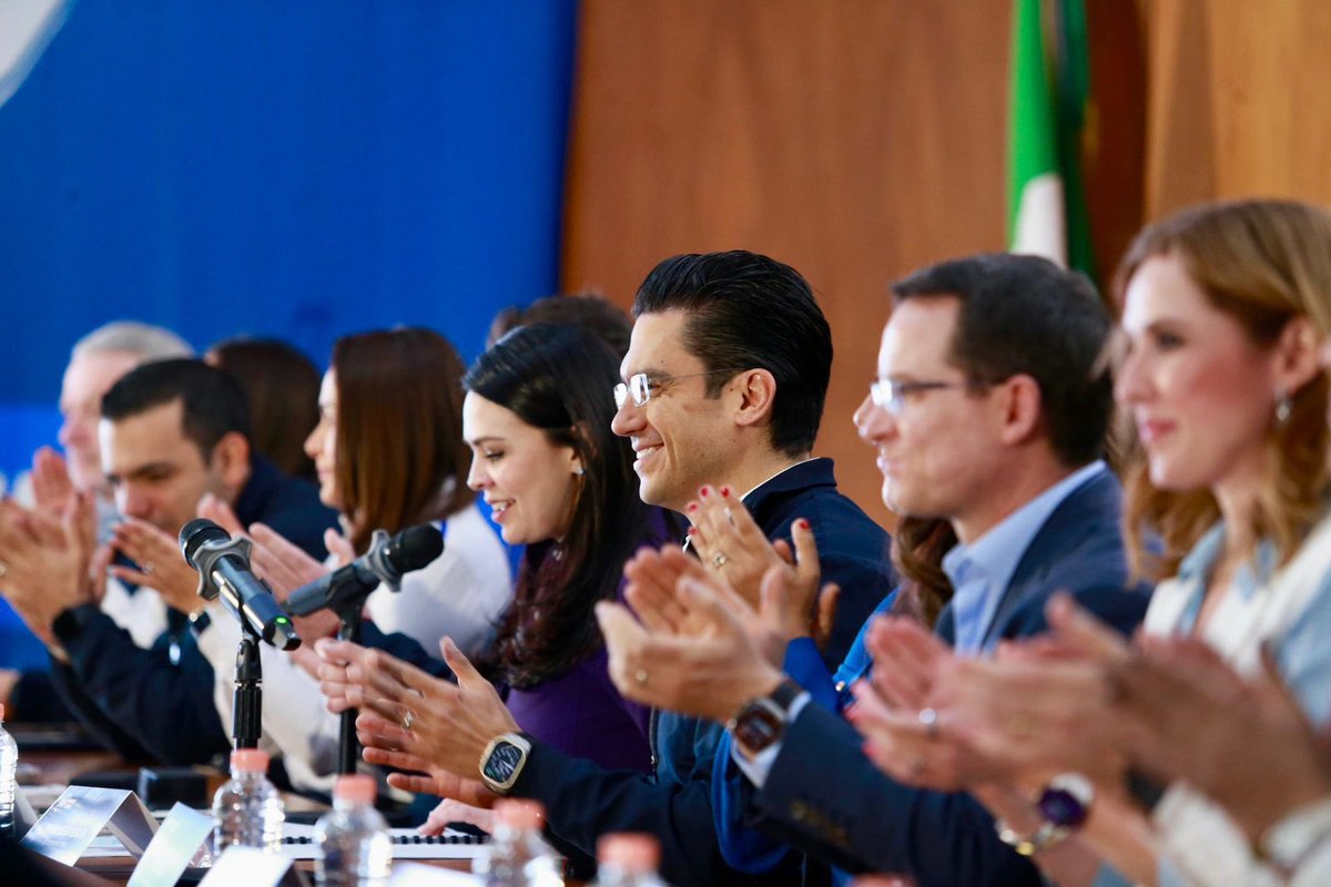Acción Nacional tweet media