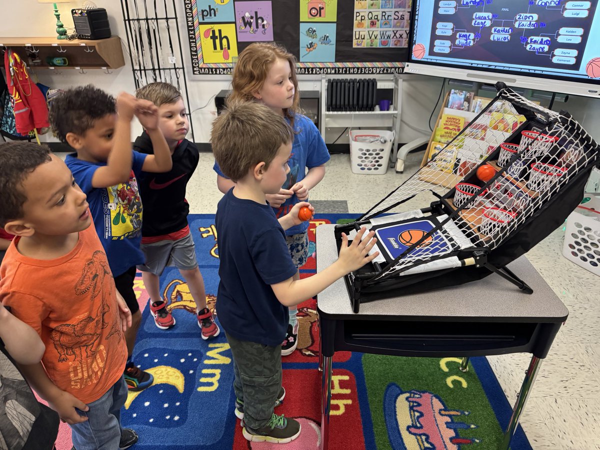 Mrs. Kollack tweet media