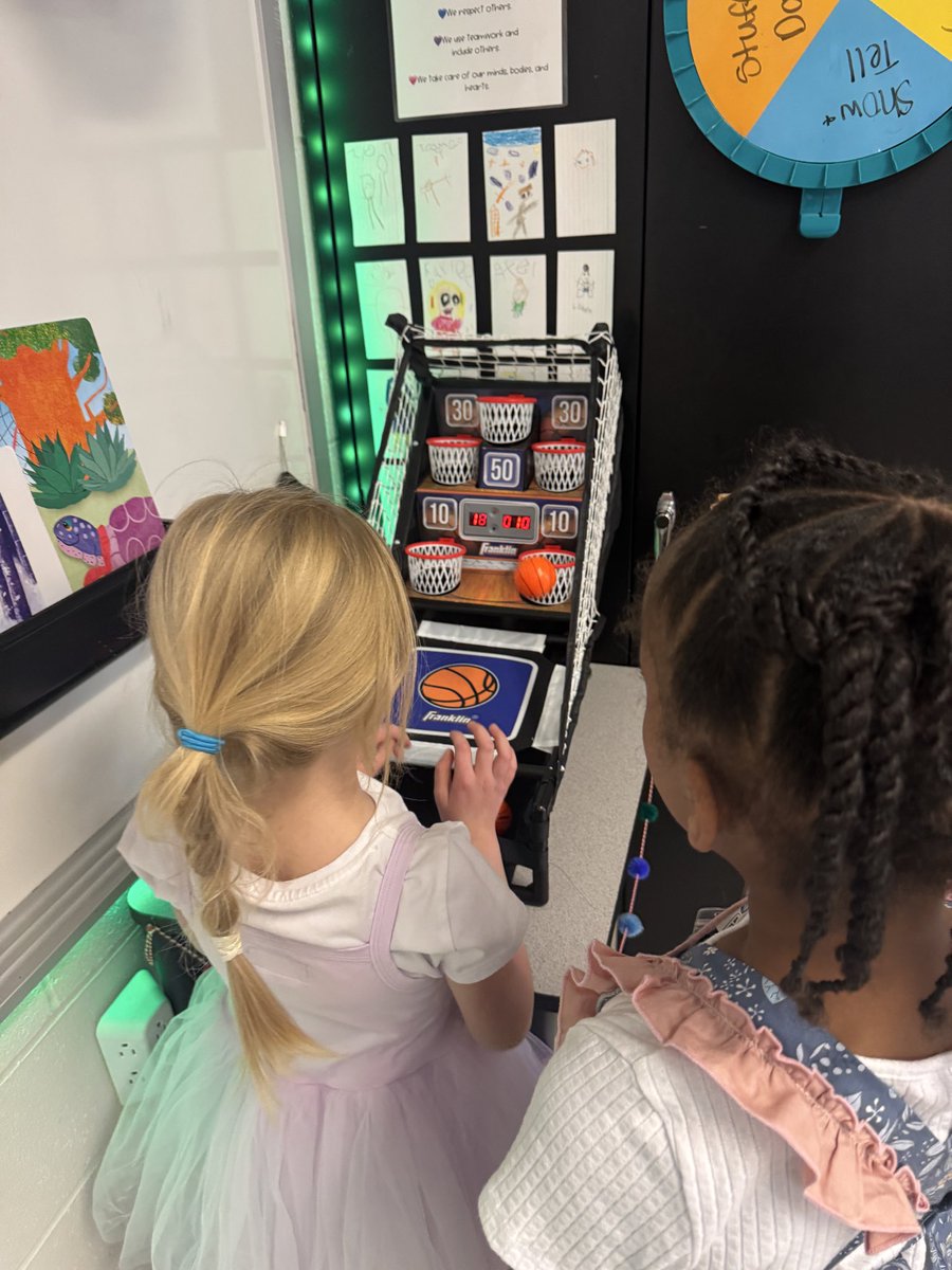 Mrs. Kollack tweet media