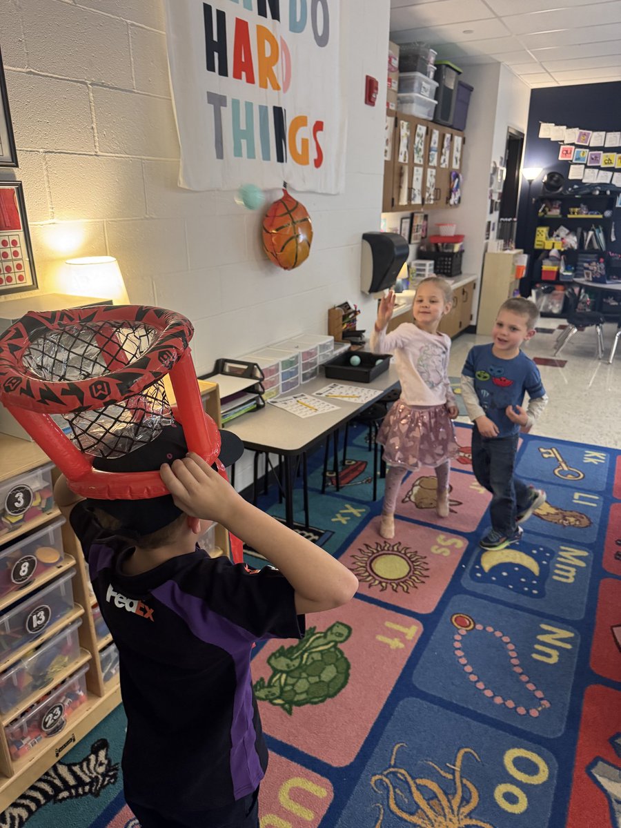 Mrs. Kollack tweet media