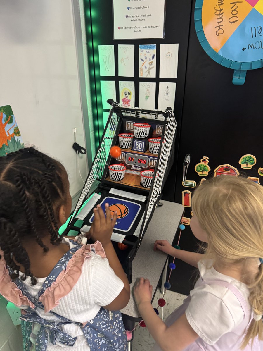 Mrs. Kollack tweet media