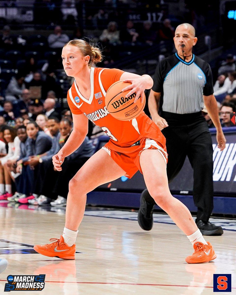 CuseWBB's tweet photo. Schmitt Happens 🤷‍♀️

Liv caught fire in the first half with a career-high 15 pts. She was 5-for-6 from downtown making her first five attempts. https://t.co/CK2zbQn5nc