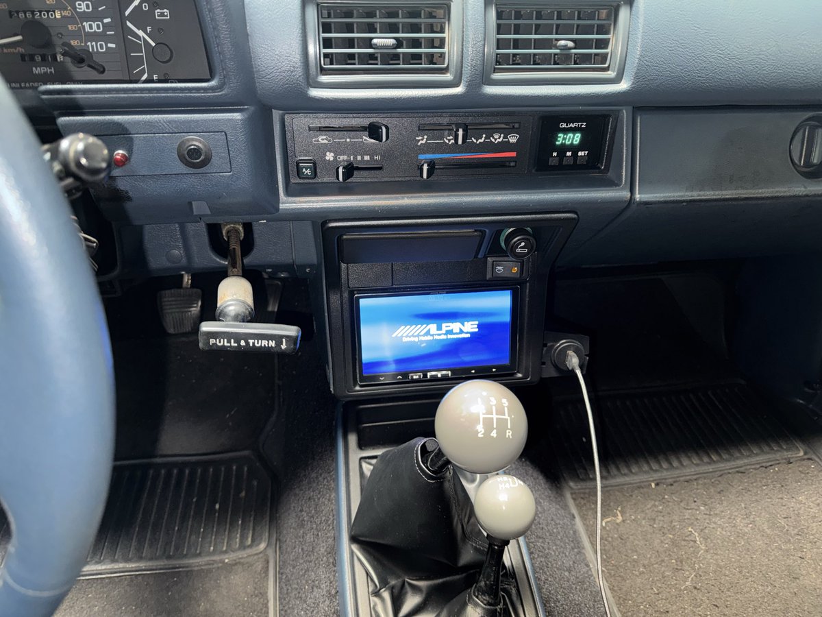 Richie Rich tweet media