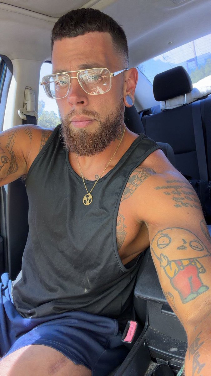 tatteddaddysell's tweet photo. Who’s daddy can I be 🤔😮‍💨 #onlyfans #newcreator https://t.co/1iPOlnPYKy