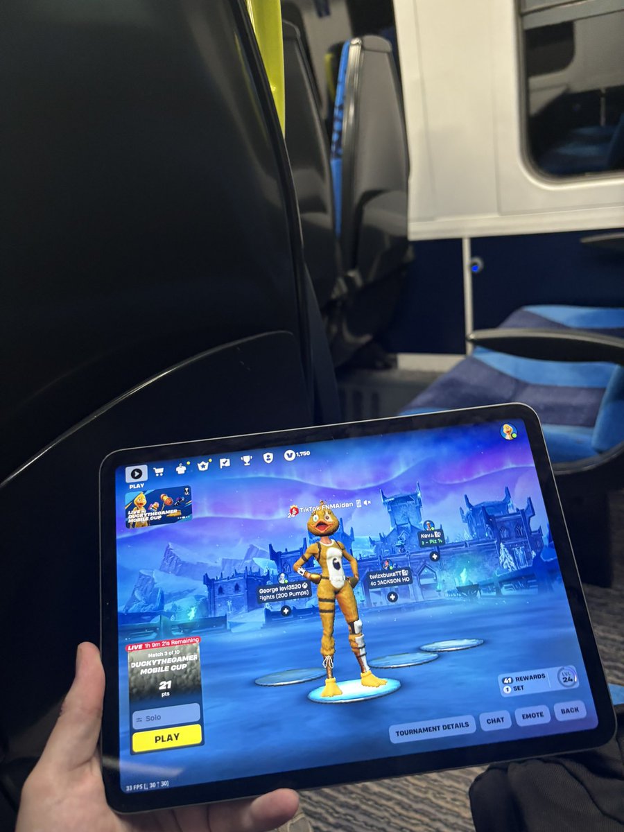 FNMAidan's tweet photo. DuckyTheGamer mobile cup on the train 🙏 @duckybtw https://t.co/iffrVUYCqv