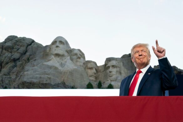 SD73660's tweet image. Fireworks at Mount Rushmore have been approved for the US's 250th anniversary celebration after years of permit rejections - as the Trump administration criticizes Biden
 #NPS #July4th  #Trump47 🇺🇸
