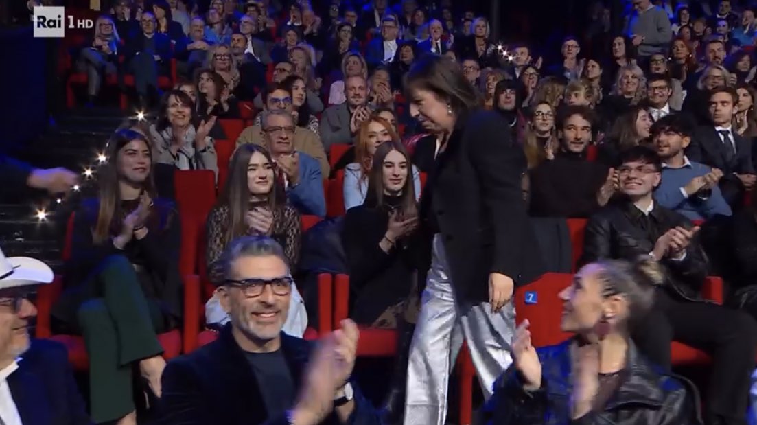 cinguettavideo2's tweet image. @Cinguetterai