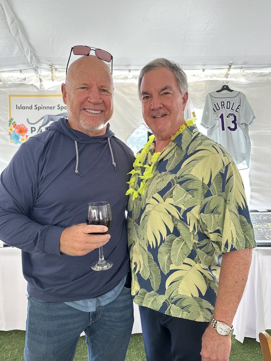 Cliff_Wolf's tweet photo. Had the pleasure of meeting and chatting with Steve Springer @qualityatbats #MLBScout @ClintHurdle13 #HotStoveDinner https://t.co/KUkrrOkR6b