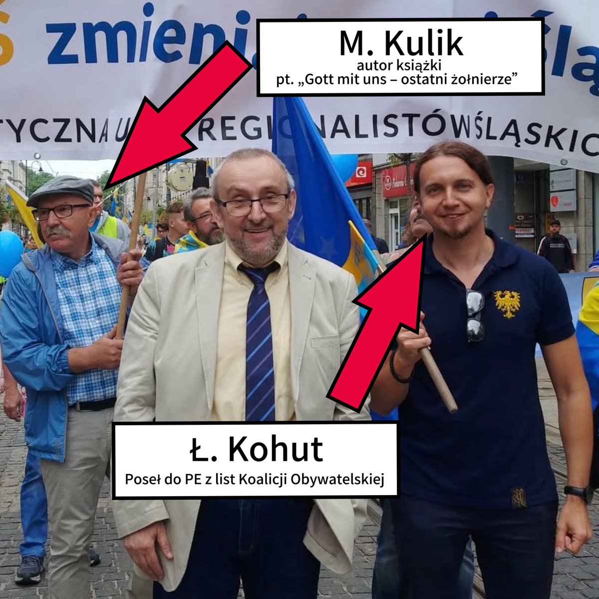 Szymon_Szereda's tweet photo. Kolejną postacią z universum europosła Łukasza Kohuta (@Obywatelska_KO) jest Marian Kulik – publicysta „Jaskółki Śląskiej”, czasopisma wydawanego przez Ruch Autonomii Śląska (liderem RAŚ jest z kolei inny znajomy Kohuta – już wcześniej przywoływany Jerzy Gorzelik). Jak widać, „siatka towarzyska” tej ekipy jest wyjątkowo gęsta i splata się na wielu poziomach.

Kluczowe jest jednak co innego. Marian Kulik jest autorem książki pt. „Gott mit uns – ostatni żołnierze. Wspomnienia Ślązaków z armii III Rzeszy”. Sądząc po wpisach Kohuta, ta publikacja musiała na niego bardzo mocno wpłynąć – europoseł wielokrotnie i w różnych mediach społecznościowych gorąco zachęcał do jej lektury (recenzję tego „dzieła” sobie darujemy). Wspólne zdjęcie panów również bez problemu można znaleźć w sieci. Najbardziej jednak zadziwiające jest to, że Kohut – teoretycznie polski poseł do Parlamentu Europejskiego – w żaden sposób nie wzdraga się przed swoją znajomością z Kulikiem ani przed polecaniem jego twórczości. A przecież Marian Kulik na swoim profilu na Facebooku zamieszcza mnóstwo fotografii członków Wehrmachtu, Waffen-SS i innych formacji III Rzeszy. Można by to jeszcze (z dużym naciąganiem) tłumaczyć jako ilustracje do wpisów o II wojnie światowej – problem w tym, w jaki sposób Kulik opisuje te „kreatury”.
W gąszczu postów roi się od symboli nazistowskich. Przykładowo: mapa Wrocławia z hitlerowską gapą trzymającą w szponach swastykę i żołnierzem Wehrmachtu w tle. Podpis pod grafiką brzmi: (6 maja 1945 roku – kapitulacja Wrocławia. Koniec Śląska jako „perły w koronie”). Fakt – tego dnia skapitulowały wojska III Rzeszy we Wrocławiu. Resztę – treść grafiki i komentarz Kulika – pozostawiam Państwa ocenie. Trudno też przejść obojętnie obok zdjęć grobów zbrodniarzy z Wehrmachtu i innych formacji III Rzeszy – Kulik zachęca, by w dniu Wszystkich Świętych zapalać na nich znicze. Absolutnym skandalem są jednak symbole Waffen-SS (tarcza 7 Ochotniczej Dywizji Górskiej SS „Prinz Eugen”) czy palma – emblemat Afrika Korps (różniący się od oryginału tym, że zamiast swastyki jest skrót AFK) – wrzucone na profil bez żadnego krytycznego kontekstu, a właściwie bez jakiegokolwiek kontekstu.

Wisienką na torcie pozostaje zdjęcie profilowe Mariana Kulika – symbol 1. Dywizji Pancernej SS „Leibstandarte SS Adolf Hitler”. Na pytanie „Czy logo Waffen-SS jest dobrym awatarem?” odpowiada on następująco: „…jest to znak rozpoznawczy dywizji pancernej jednej z armii biorącej udział w II wojnie św., która się wyróżniała walecznością, odwagą i profesjonalizmem wojskowym…”.

Na koniec warto zauważyć ironię: środowisko polityczne Łukasza Kohuta rwie się jako pierwsze do oskarżania innych o nazizm i faszyzm!