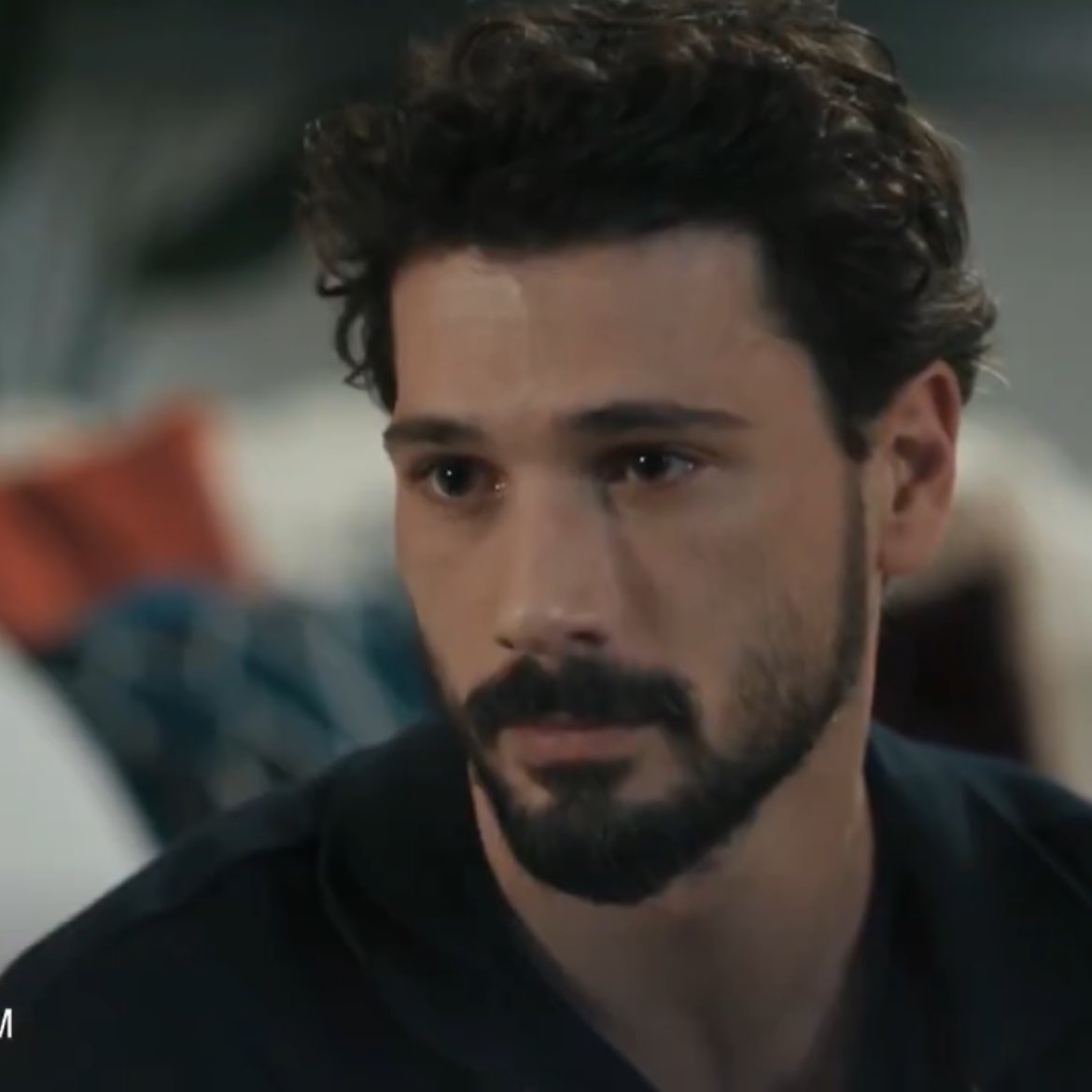 Geçen hafta söverek bıraktığım diziye bu hafta gururla geri başlıyorum evet ben buyum #alcey görünce geri dönerim 
#Yeraltı