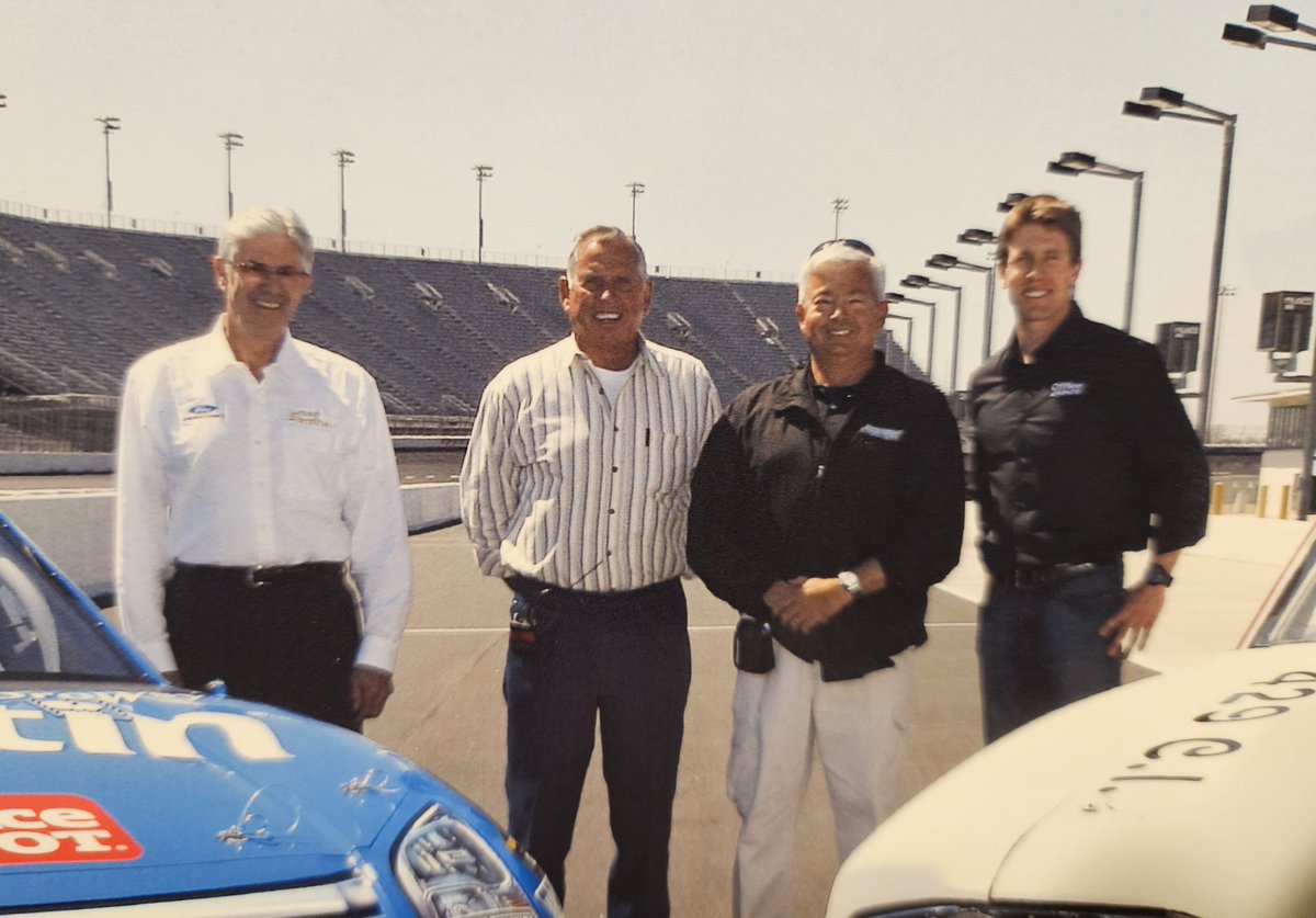 Chillin' with Randy tweet media