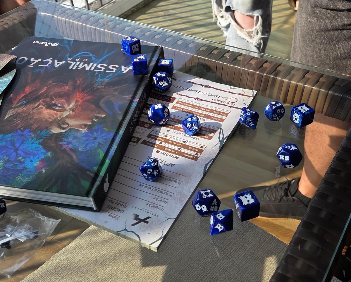 Assimilando tweet media