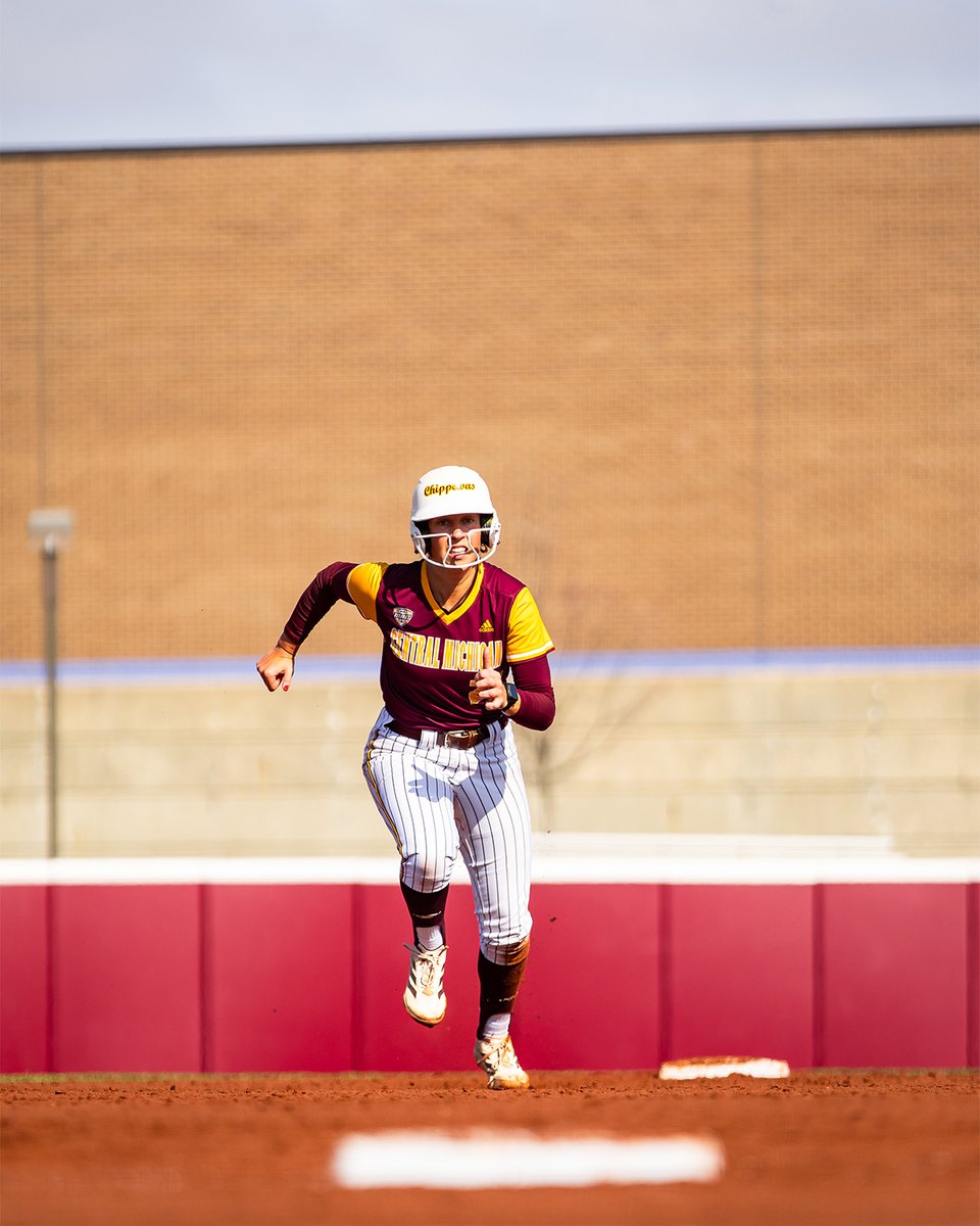 CMU Softball tweet media