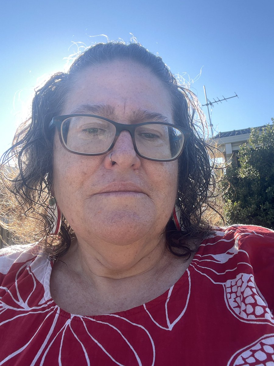 nellyGrumps tweet media