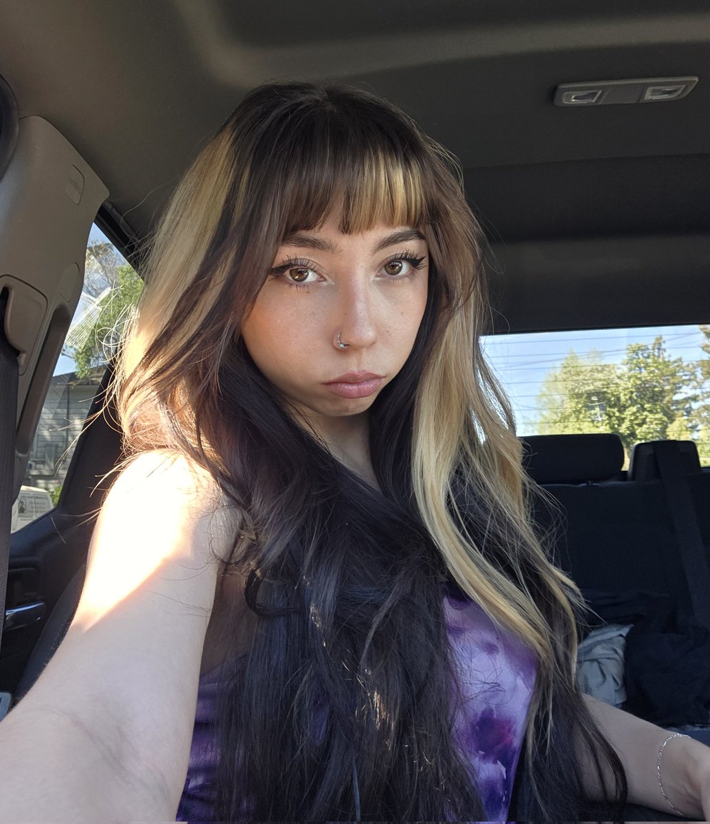 𝒱𝒾ℴ𝓁ℯ𝓉 tweet media