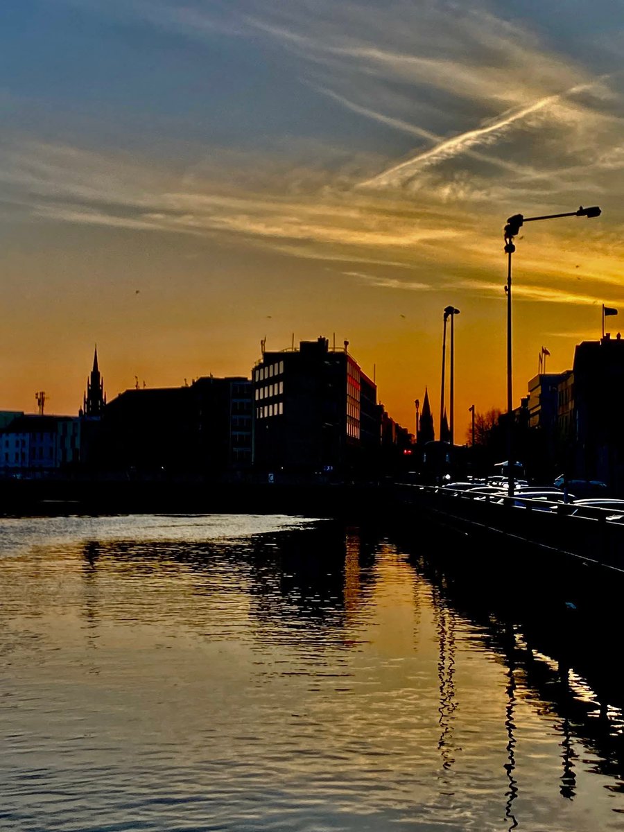 ThisIsIreland3's tweet image. 📍A beautiful and vibrant Cork City 🇮🇪💚

📸 Greg Erics 

#Cork #Vibrant #Colour #Ireland #Corkcity