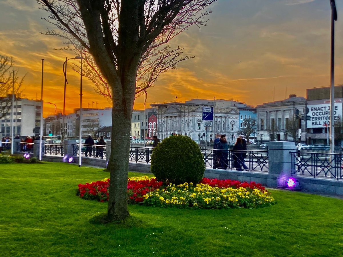 ThisIsIreland3's tweet image. 📍A beautiful and vibrant Cork City 🇮🇪💚

📸 Greg Erics 

#Cork #Vibrant #Colour #Ireland #Corkcity