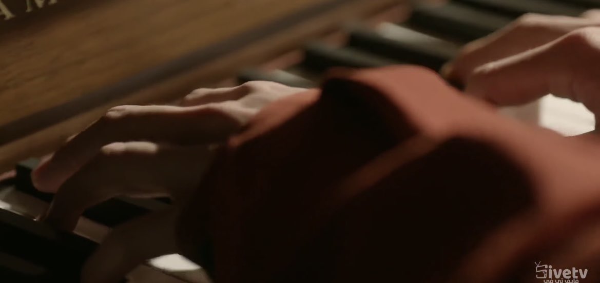 i7lvil's tweet photo. ➶ 🎹   ꒷꒦꒷   🖋️ ➶
 #InYourRadiantSeason https://t.co/lc5AWVi2SD