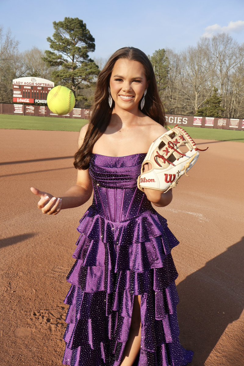 Molly Kay Sandlin 2029 tweet media