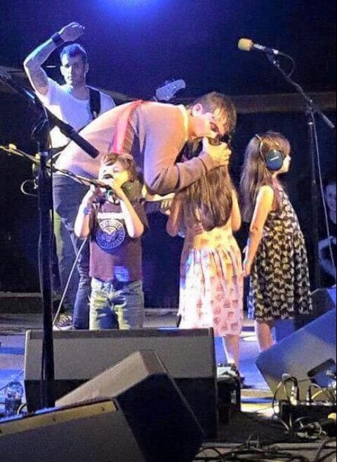 acervo frank iero tweet media