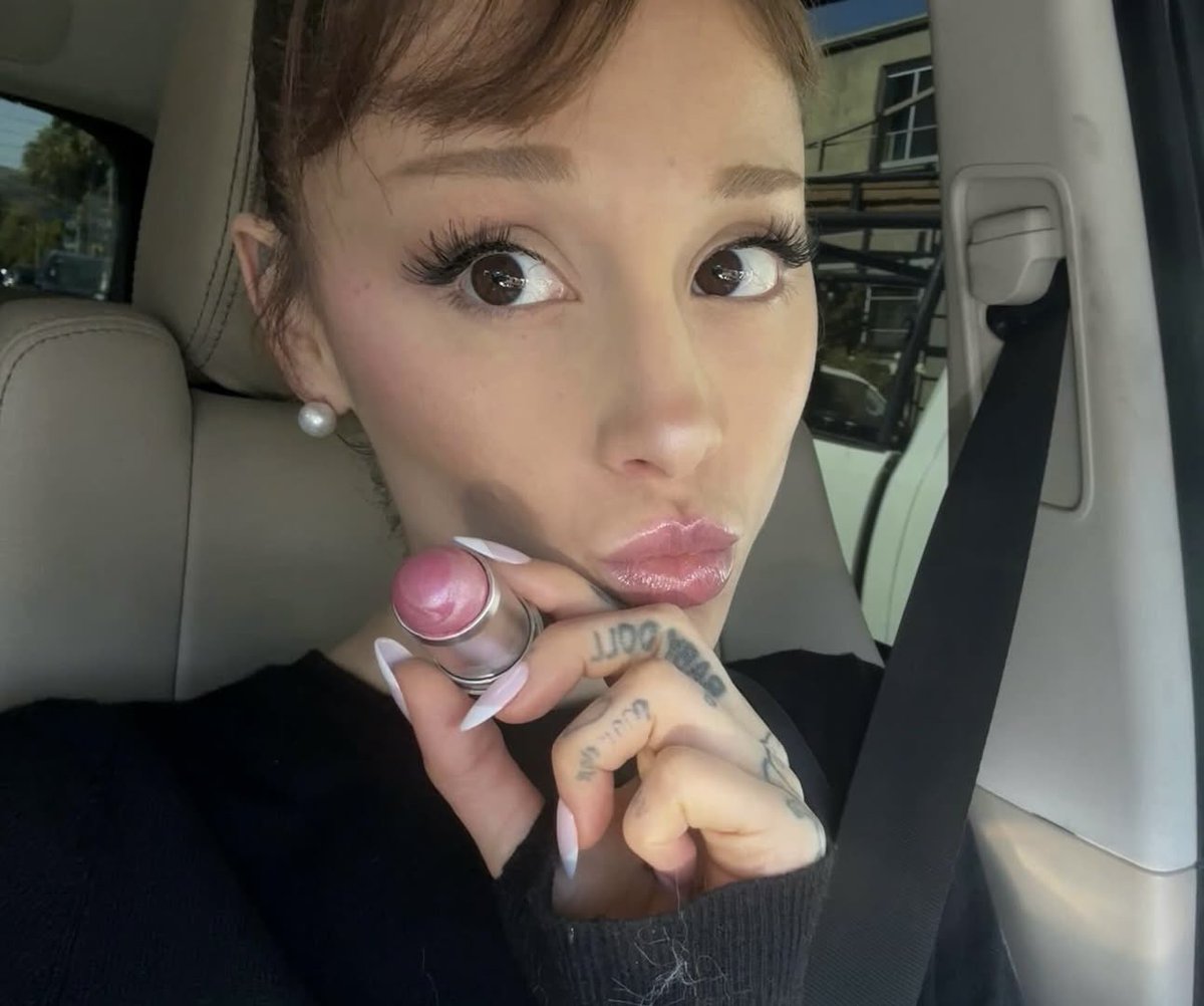 asia ⸆⸉ is seeing ari tweet media