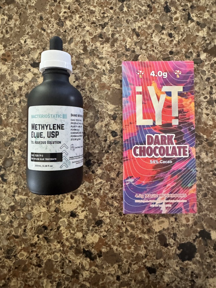 SilverFoxLeo tweet media