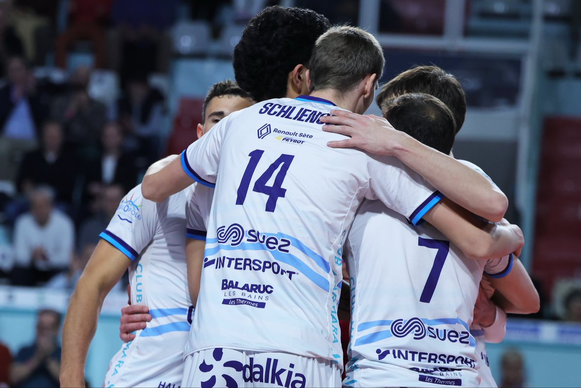 aragodesete tweet media