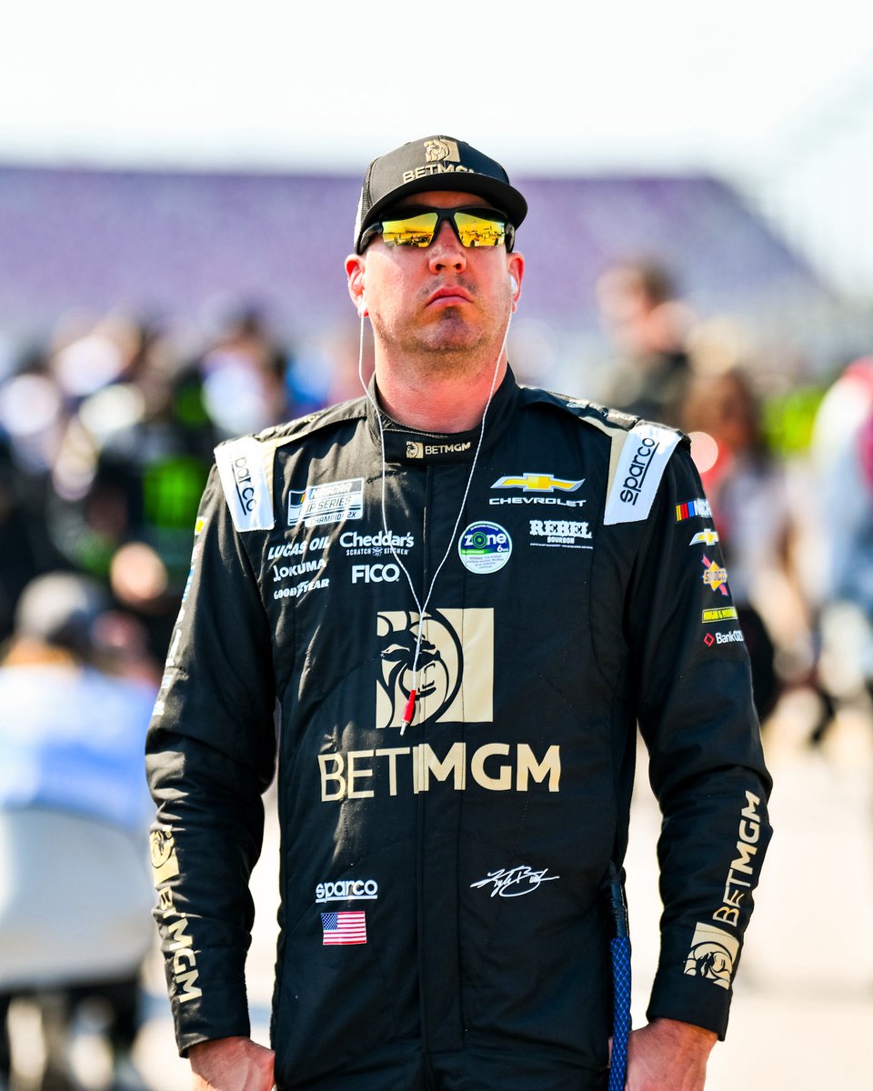 Kyle Busch tweet media