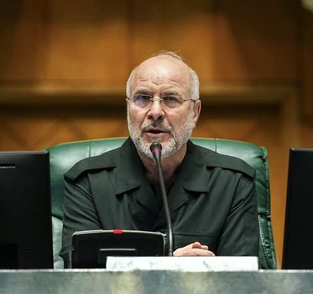 İran Parlamentosu Başkanı Ghalibaf:

"İsrail, yüksek güvenlik önlemlerine sahip Dimona bölgesinde füzeleri engellemeyi başaramadı. Bu, savaşın yeni bir aşamasına girildiğinin işaretidir.

İsrail semaları savunmasız.

Görünüşe göre, önceden tasarlanmış bir sonraki planları