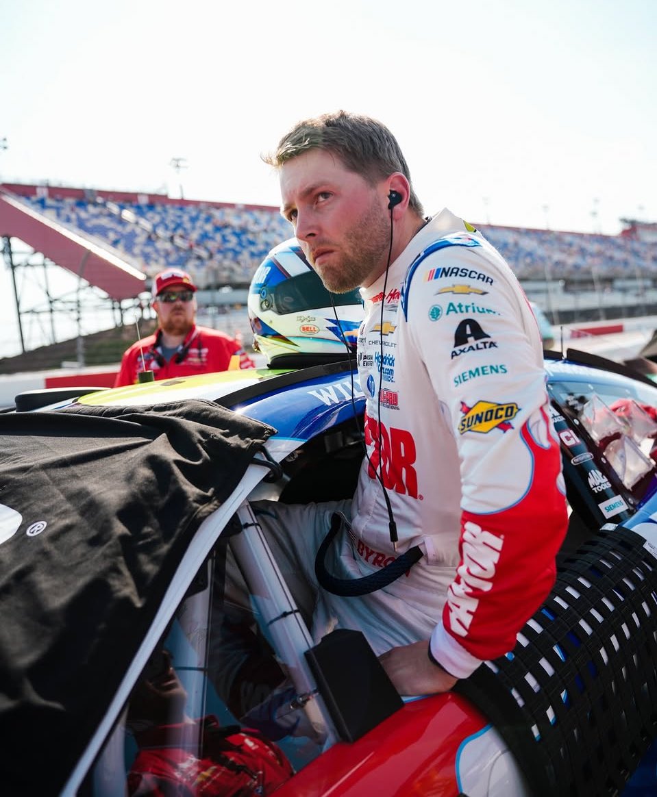 𝐏𝐀𝐑𝐎𝐃𝐘┊ Not @WilliamByron tweet media