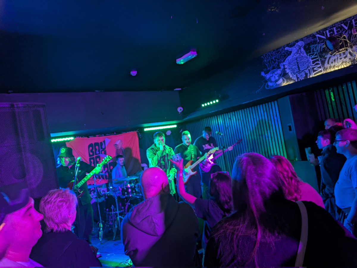 Riddo_74's tweet photo. @boxoftrashmusic  superb as always. Pity was the last hurrah😔 https://t.co/O2PPDn6OIZ
