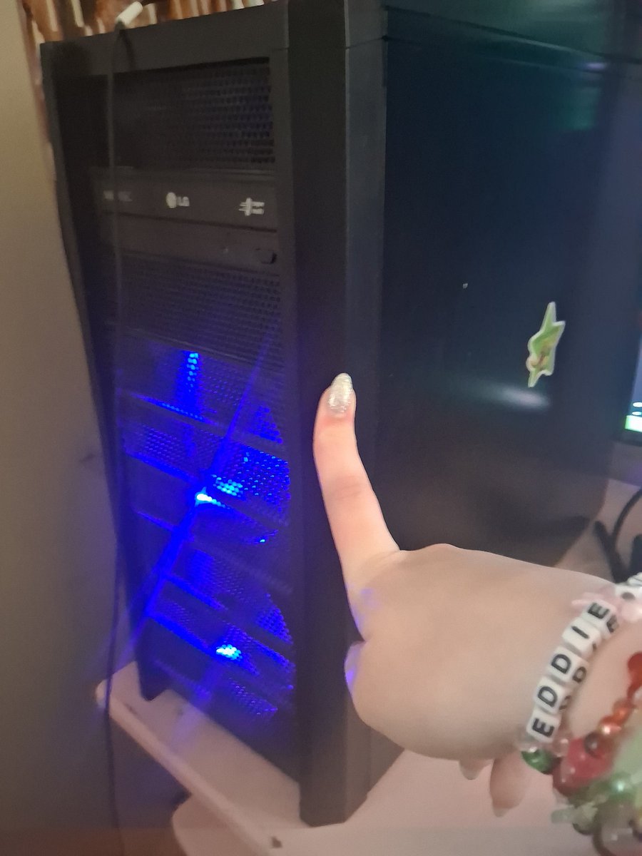 eddie's #1.5 gooner ✌😂 || fan acc tweet media