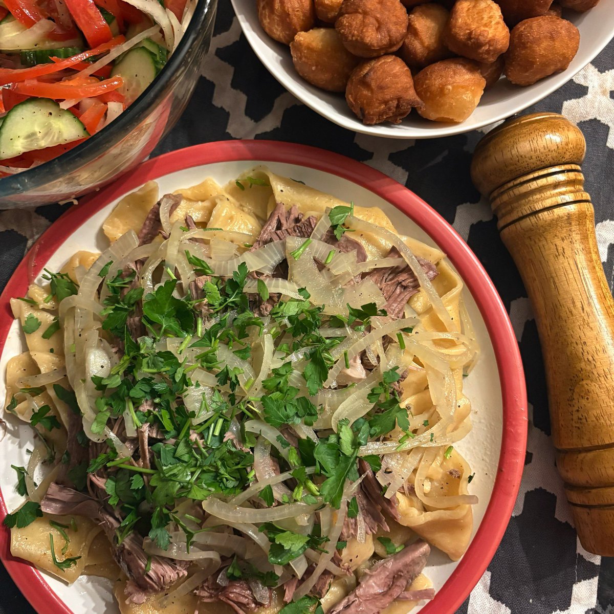 минький tweet media