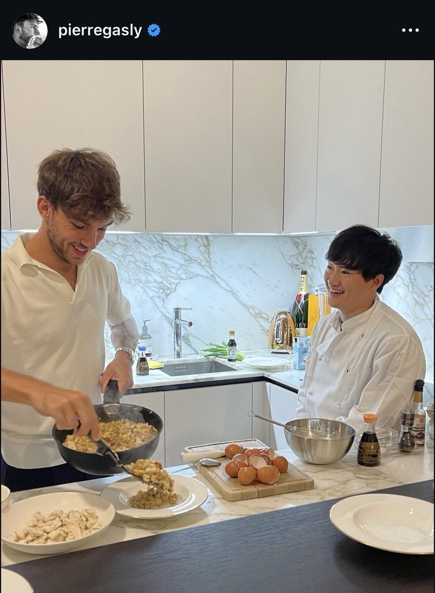 81hitmyline's tweet image. all posted by pierre gasly btw